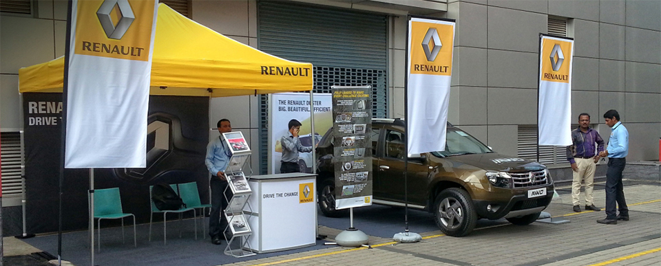 Visual Merchandising Kits for Renault